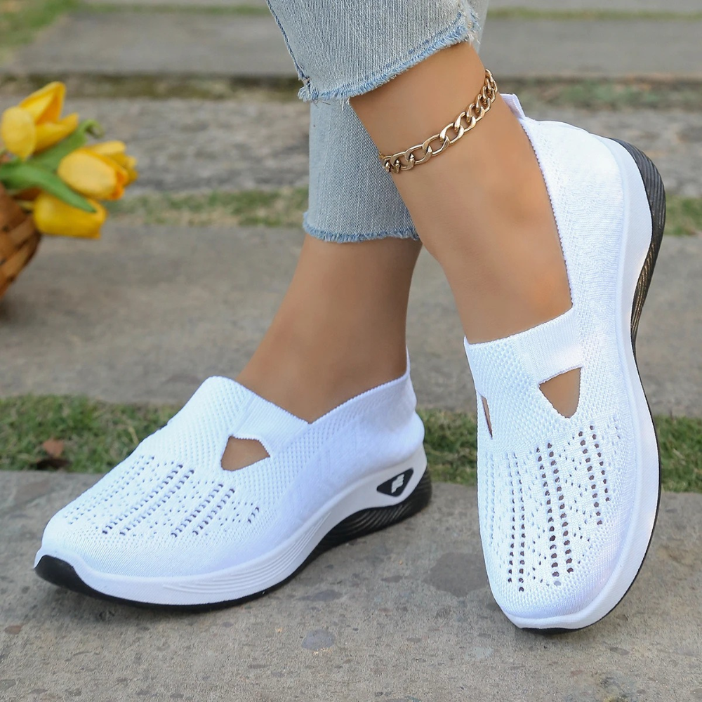 StepEase Cloud — Orthopedic Comfort Trainers