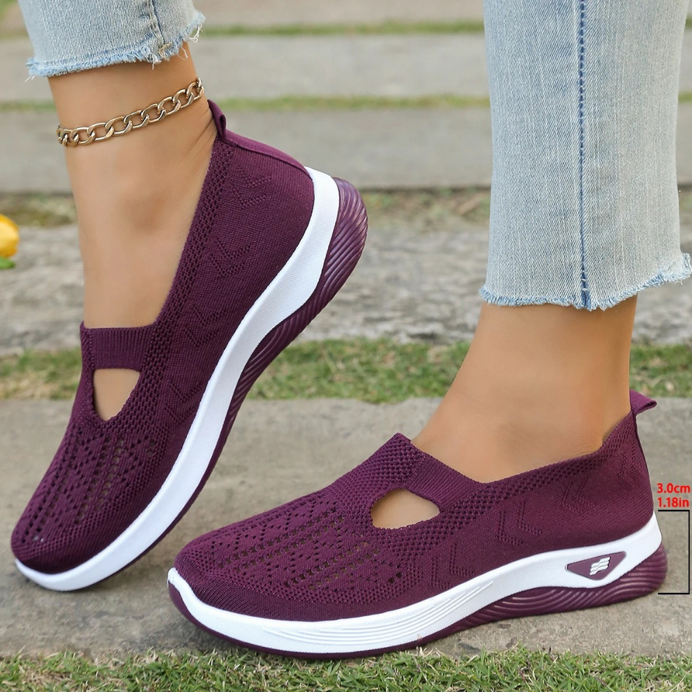 StepEase Cloud — Orthopedic Comfort Trainers