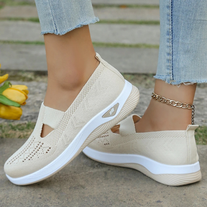 StepEase Cloud — Orthopedic Comfort Trainers