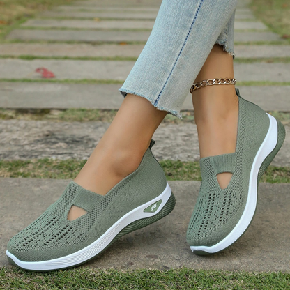 StepEase Cloud — Orthopedic Comfort Trainers